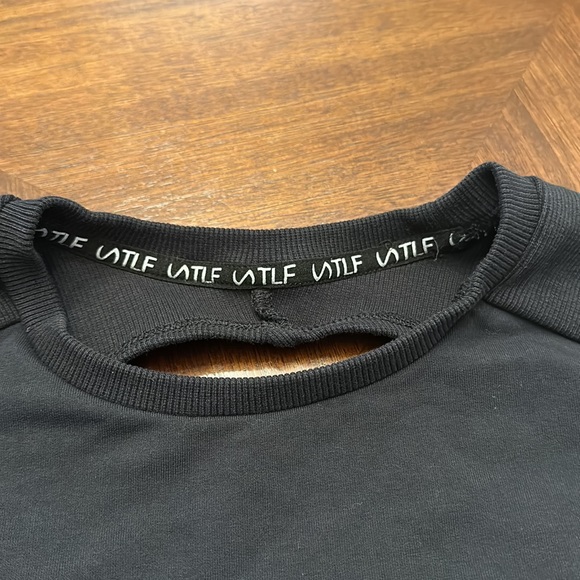 TLF cropped tee - Picture 2 of 4